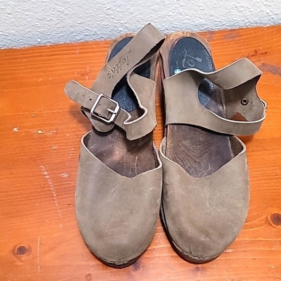 LOTTAS FROM STOCKHOLM WOMEN'S HIGHWOOD MARY JANE LEATHER CLOG SIZE 39 USA 8.5 - Picture 1 of 9